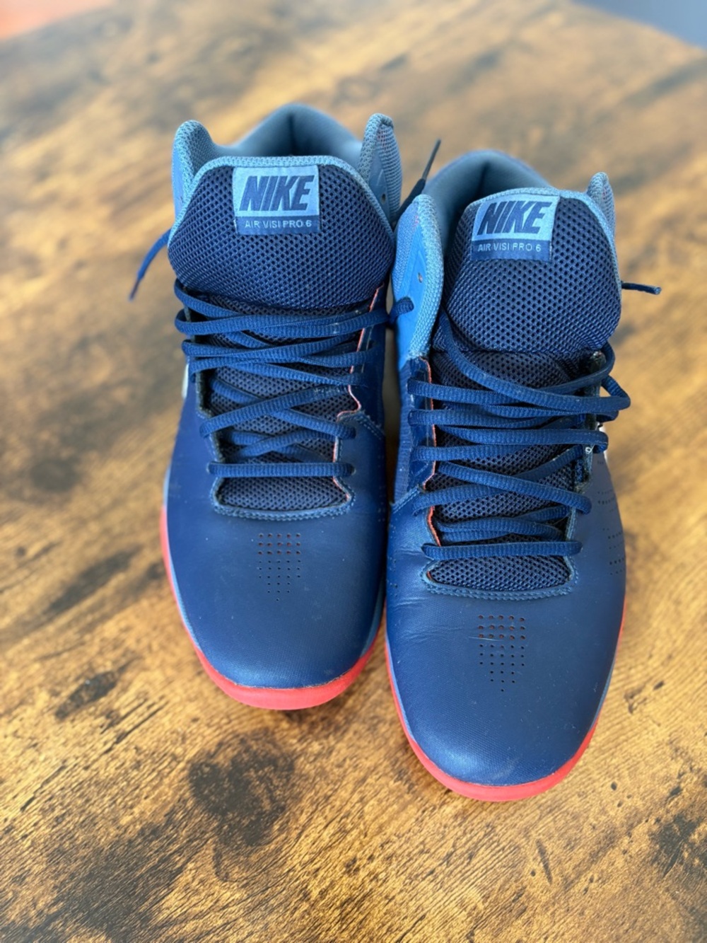 Nike Men Navy and Red High-Top Sneakers